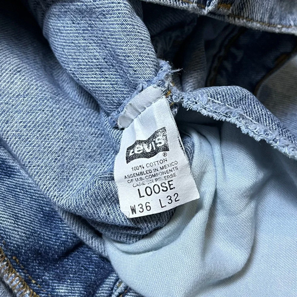 Vintage‎ Levi's Loose Fit Jeans 36x32 Blue Light Denim Distressed Gold Tab 90s